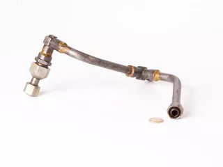 Belarus/MTZ oil-pipe 120 (orbit, valve), upper , original (4)